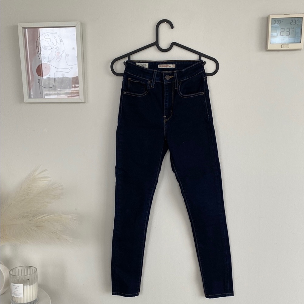Women's Dark Blue Jeans